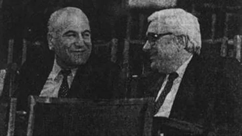 http://www.robzor.com/rhouse/pmladenov1989_files/image002.webp