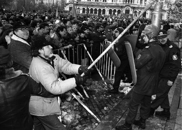 http://bircahang.org/wp-content/uploads/2017/02/1996.jpg